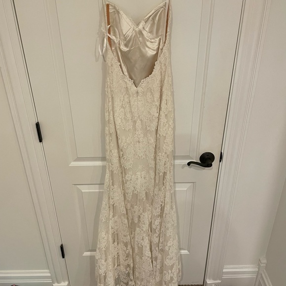 BHLDN/Willowby by Waters Ivory Wedding Dress - Picture 5 of 9